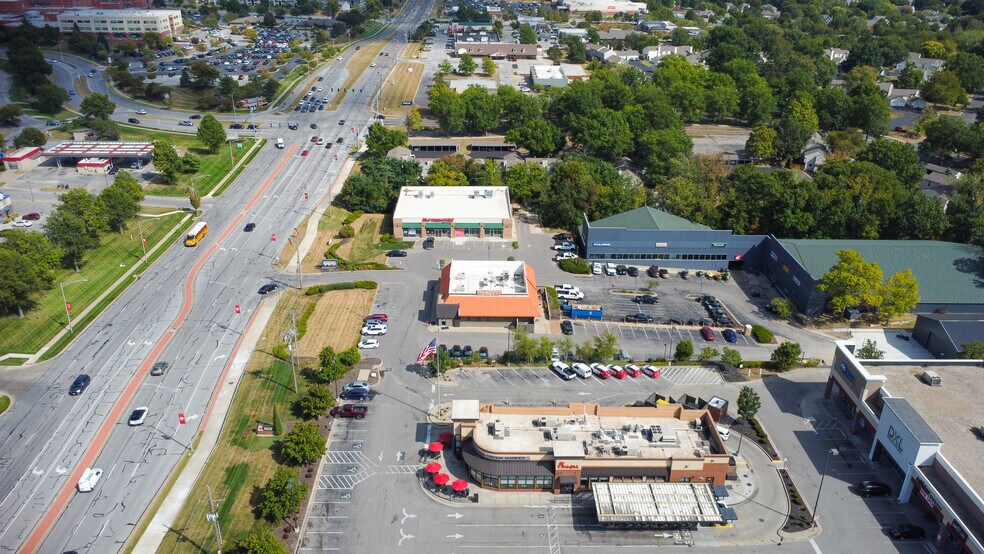 6303 NW Barry rd, Kansas City, MO for lease - Building Photo - Image 2 of 2