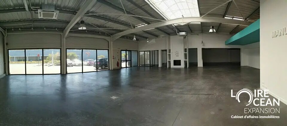 Retail in Pornic for lease - Interior Photo - Image 1 of 4