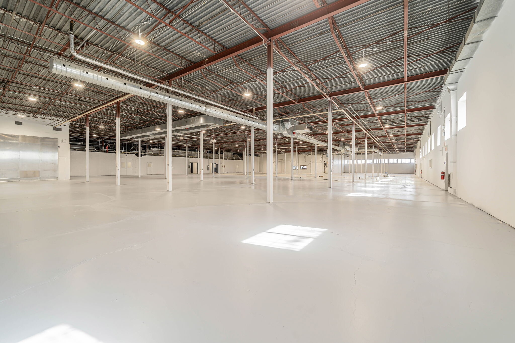 5655 Rue de Marseille, Montréal, QC for lease Interior Photo- Image 1 of 27