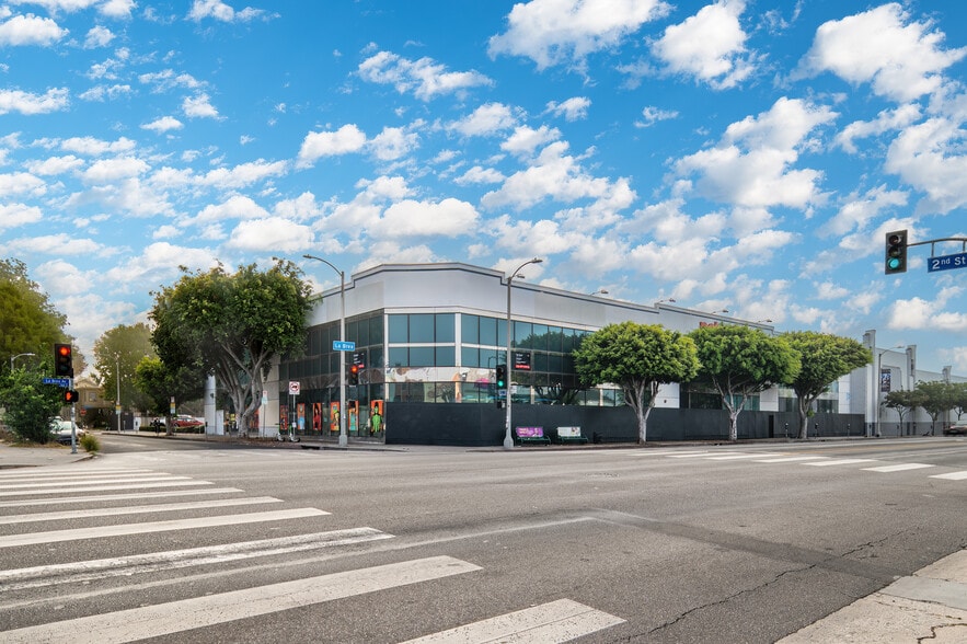 200 S La Brea Ave, Los Angeles, CA for lease - Building Photo - Image 3 of 3