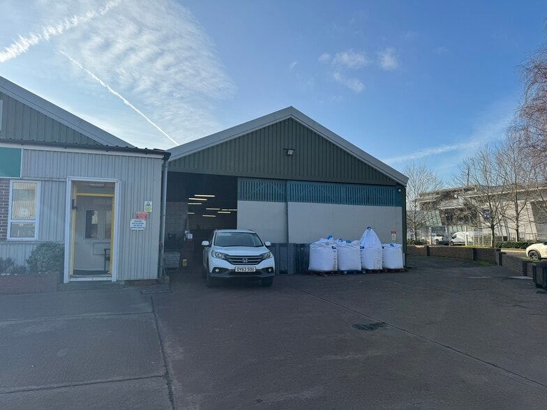 2-4 Marsh Green North Rd, Exeter for lease - Building Photo - Image 3 of 5