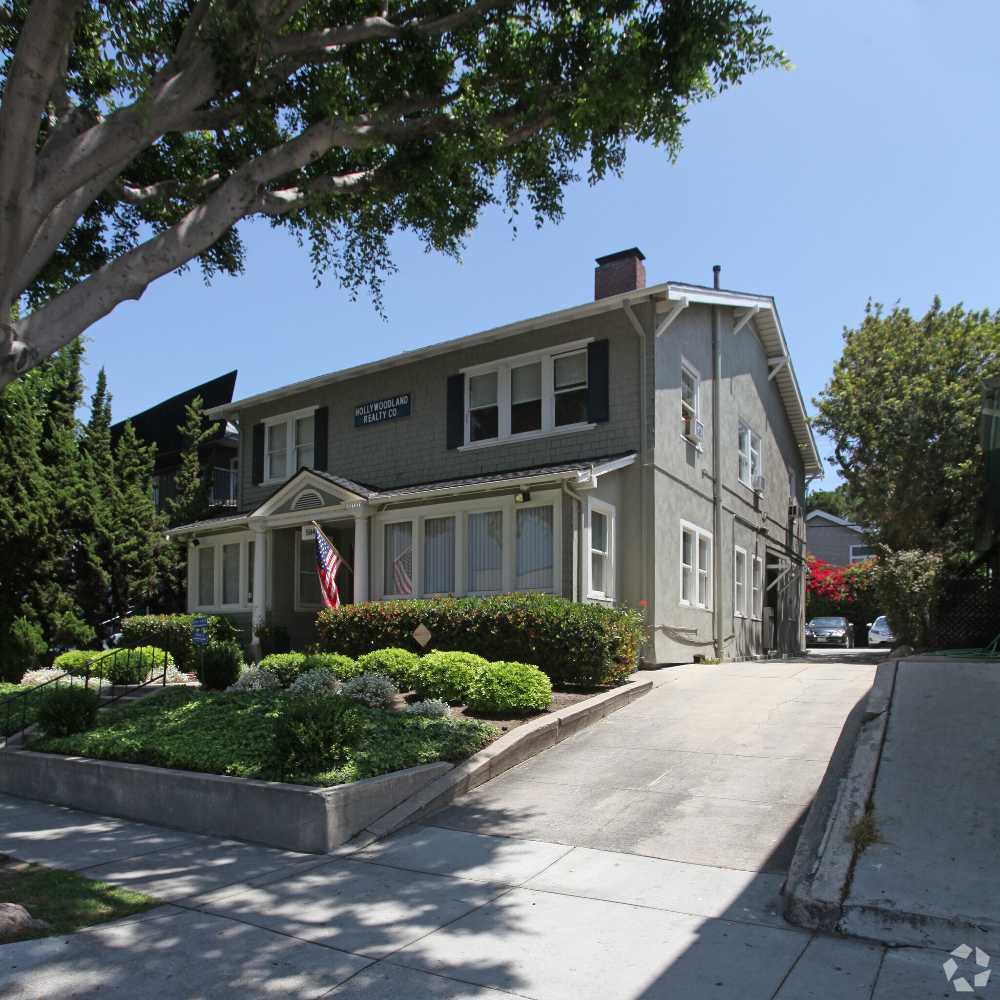 584 Larchmont Blvd, Los Angeles, CA 90004