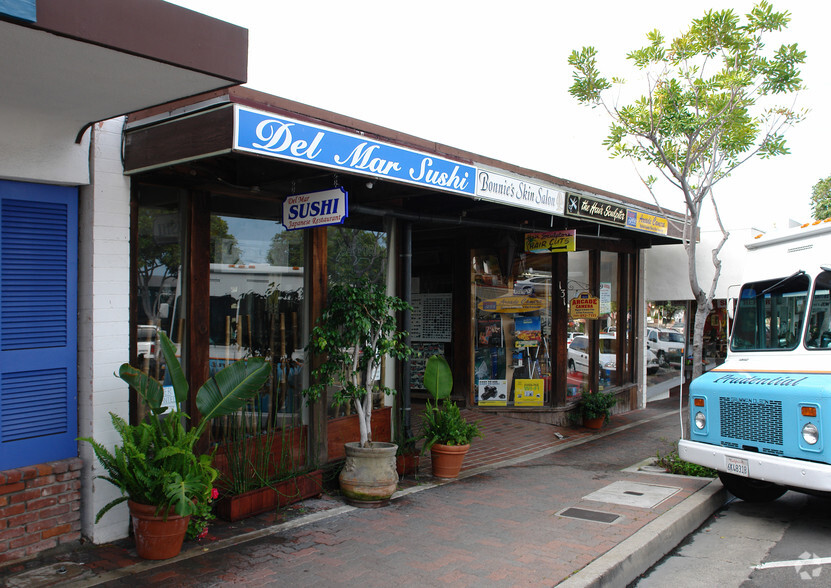 129-131 Avenida Del Mar, San Clemente, CA for sale - Building Photo - Image 1 of 1