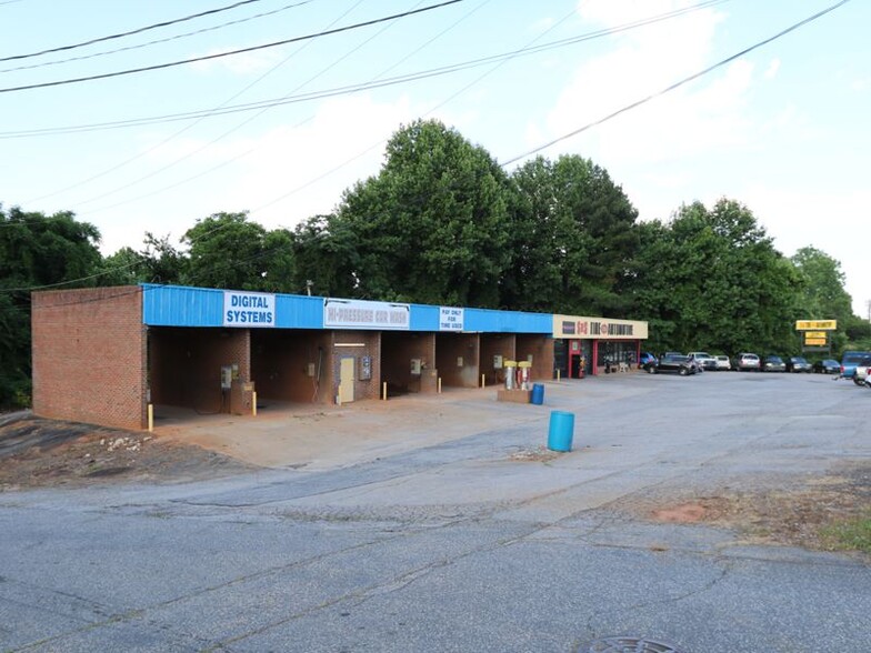 14730 E Wade Hampton Blvd, Greer, SC for lease - Building Photo - Image 1 of 9