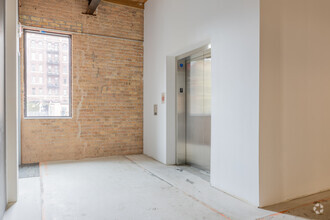 322 N Broadway, Milwaukee, WI for lease Interior Photo- Image 2 of 16