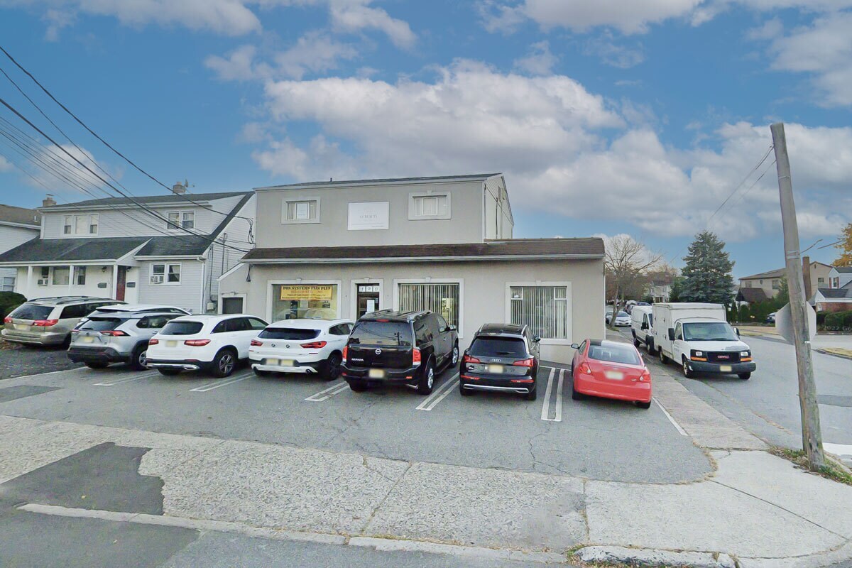 190 Market St, Saddle Brook, NJ 07663