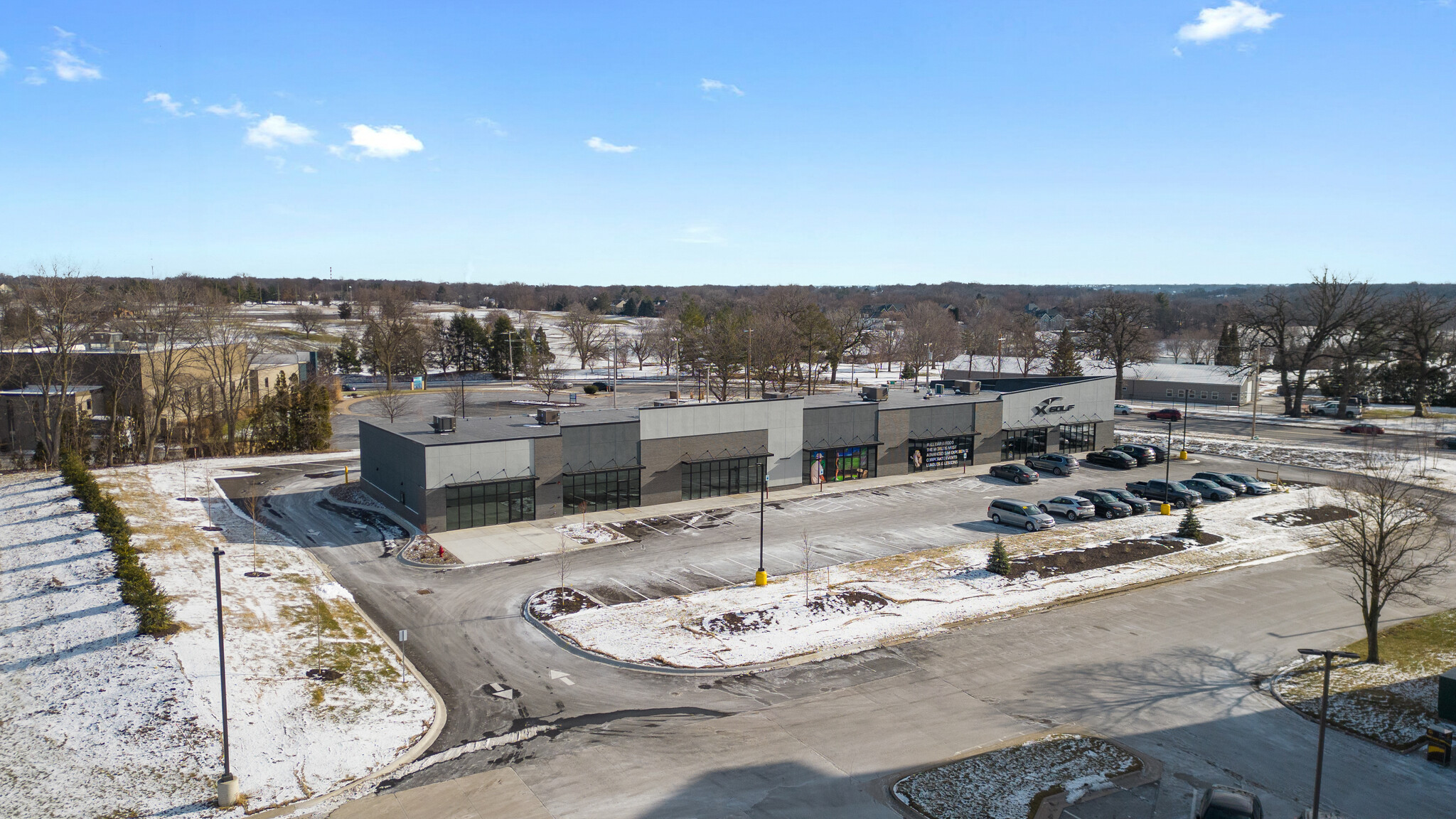 2570 Middle, Bettendorf, IA for lease Building Photo- Image 1 of 17