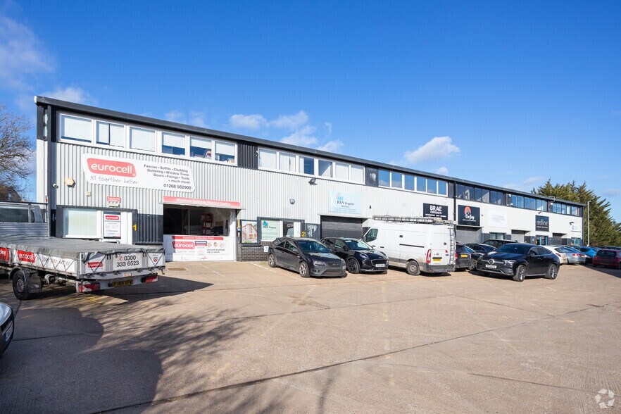 Hurricane Way, Wickford, SS11 8YT Industrial for Lease