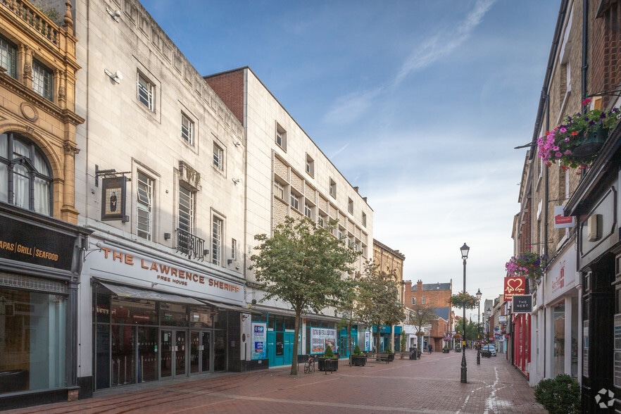 30 High St, Rugby for lease - Building Photo - Image 3 of 5
