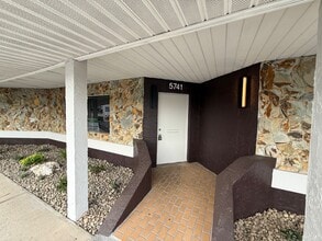 5739-5749 Gall Blvd, Zephyrhills, FL for lease Building Photo- Image 2 of 11