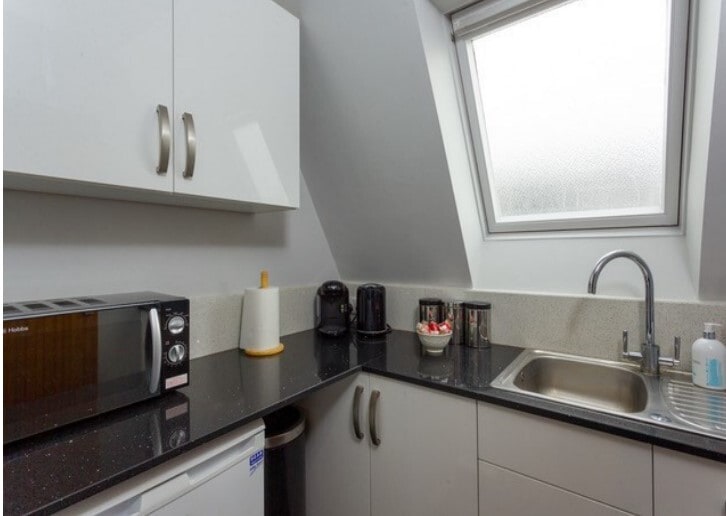 102-104 Church Rd, Teddington for lease - Interior Photo - Image 3 of 5