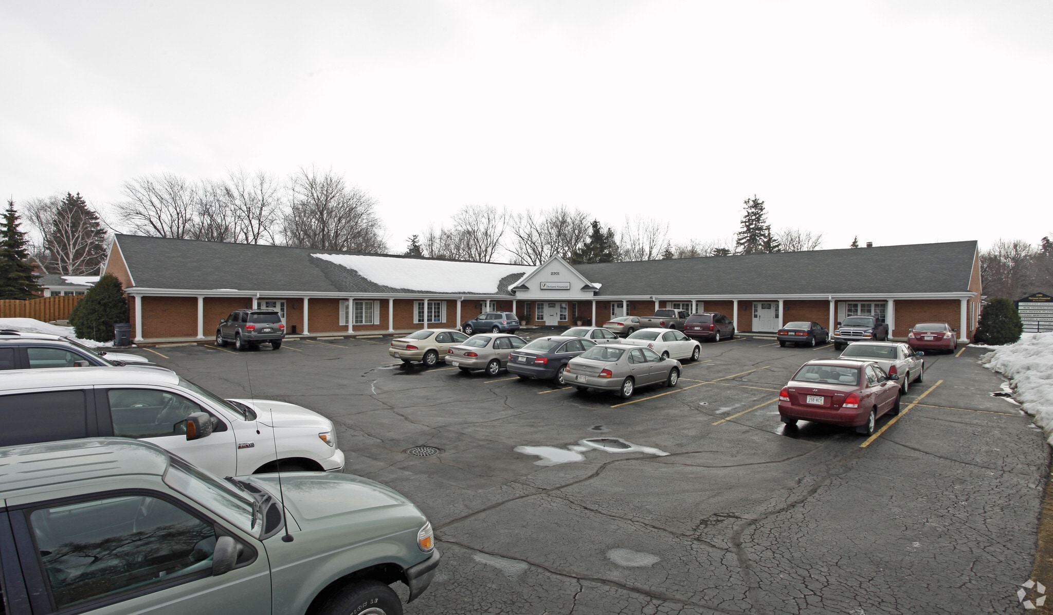 2301 Riverside Dr, Green Bay, WI for sale Primary Photo- Image 1 of 1