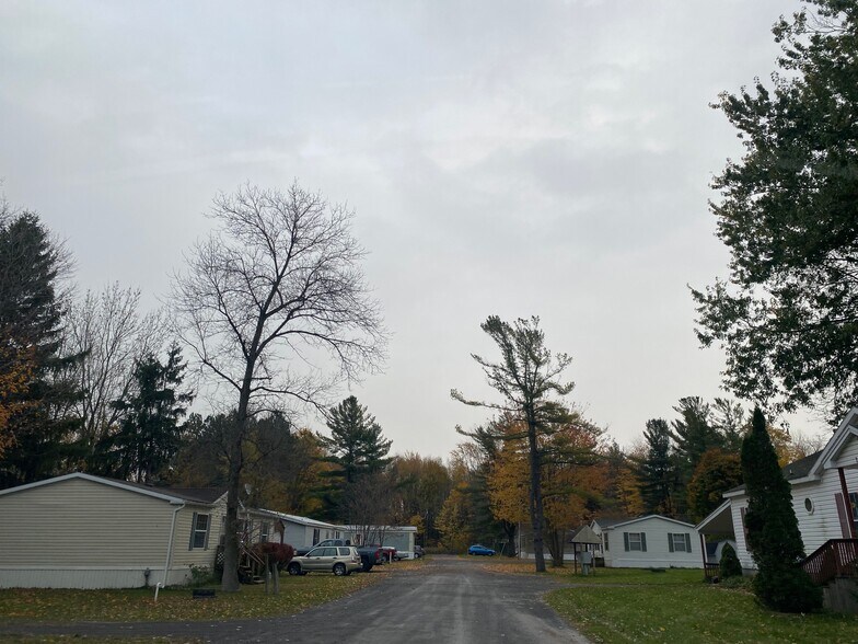 12425 Timber Trl, Adams Center, NY for sale - Building Photo - Image 2 of 20