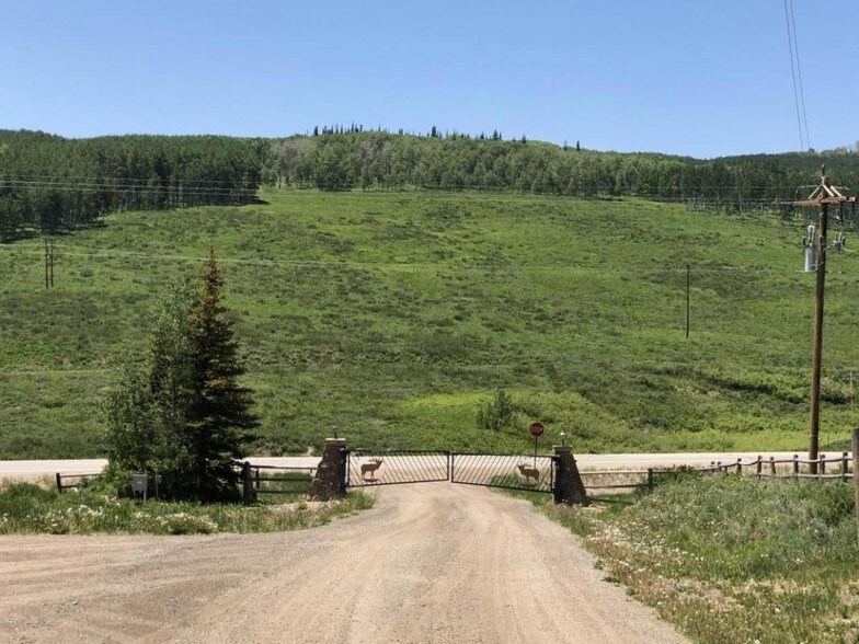 588 Gcr 283, Kremmling, CO 80459