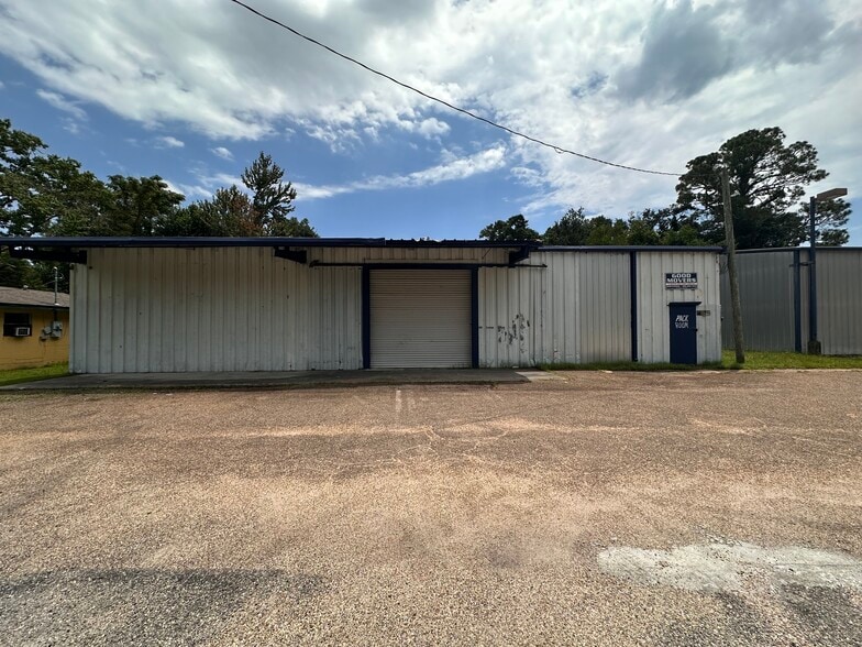 4517 11th St, Gulfport, MS for sale - Building Photo - Image 1 of 9