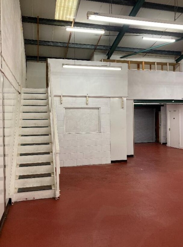 Maesbury Rd, Oswestry, SHR SY10 8GA Industrial for Lease