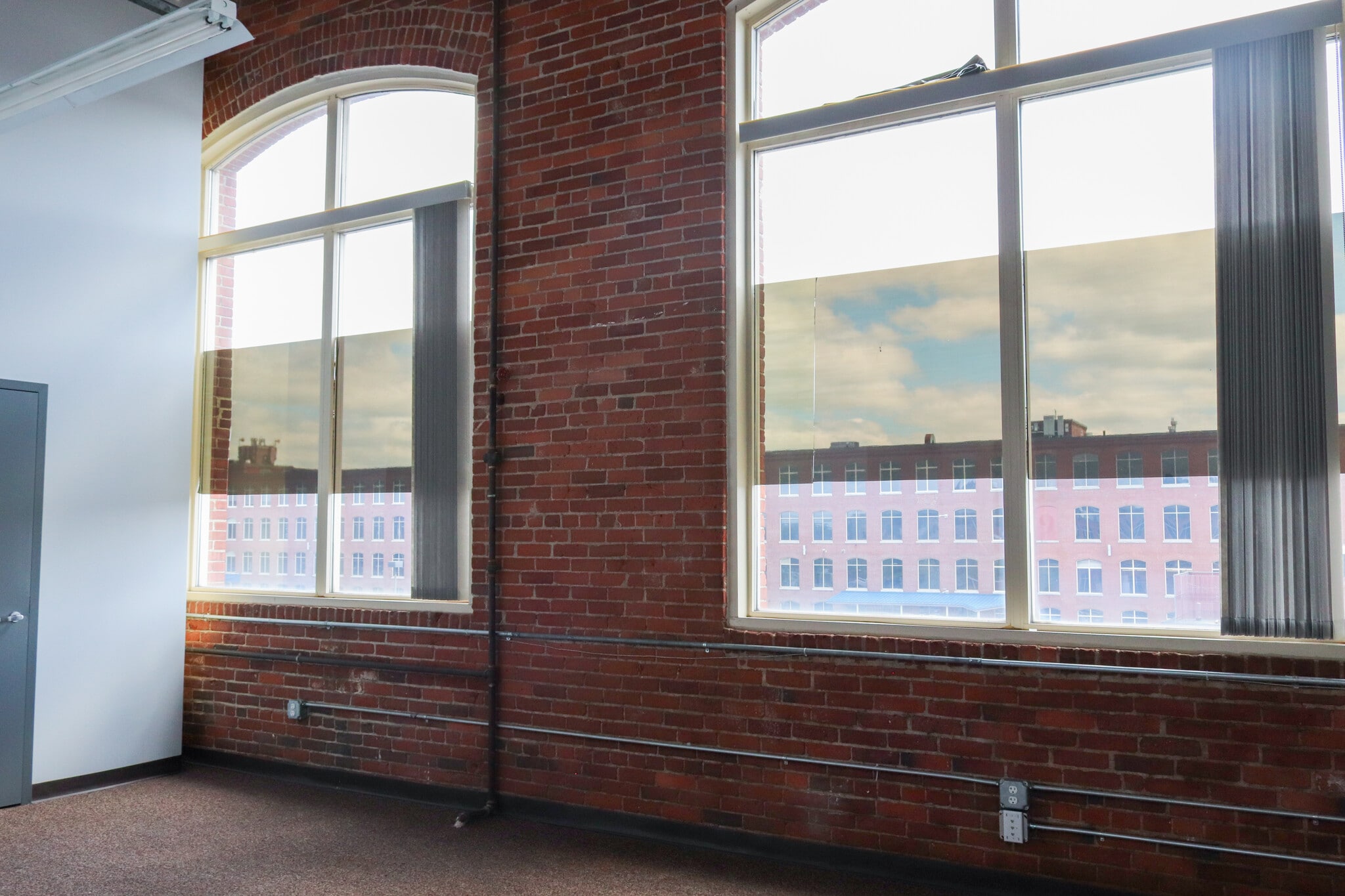 354 Merrimack St, Lawrence, MA for lease Interior Photo- Image 1 of 4