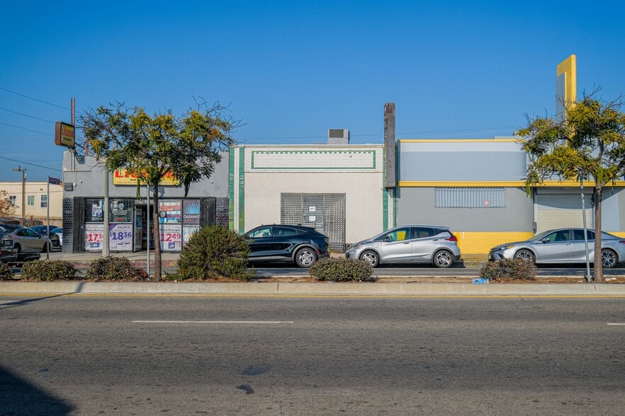 4875 W Washington Blvd, Los Angeles, CA for lease - Building Photo - Image 1 of 14