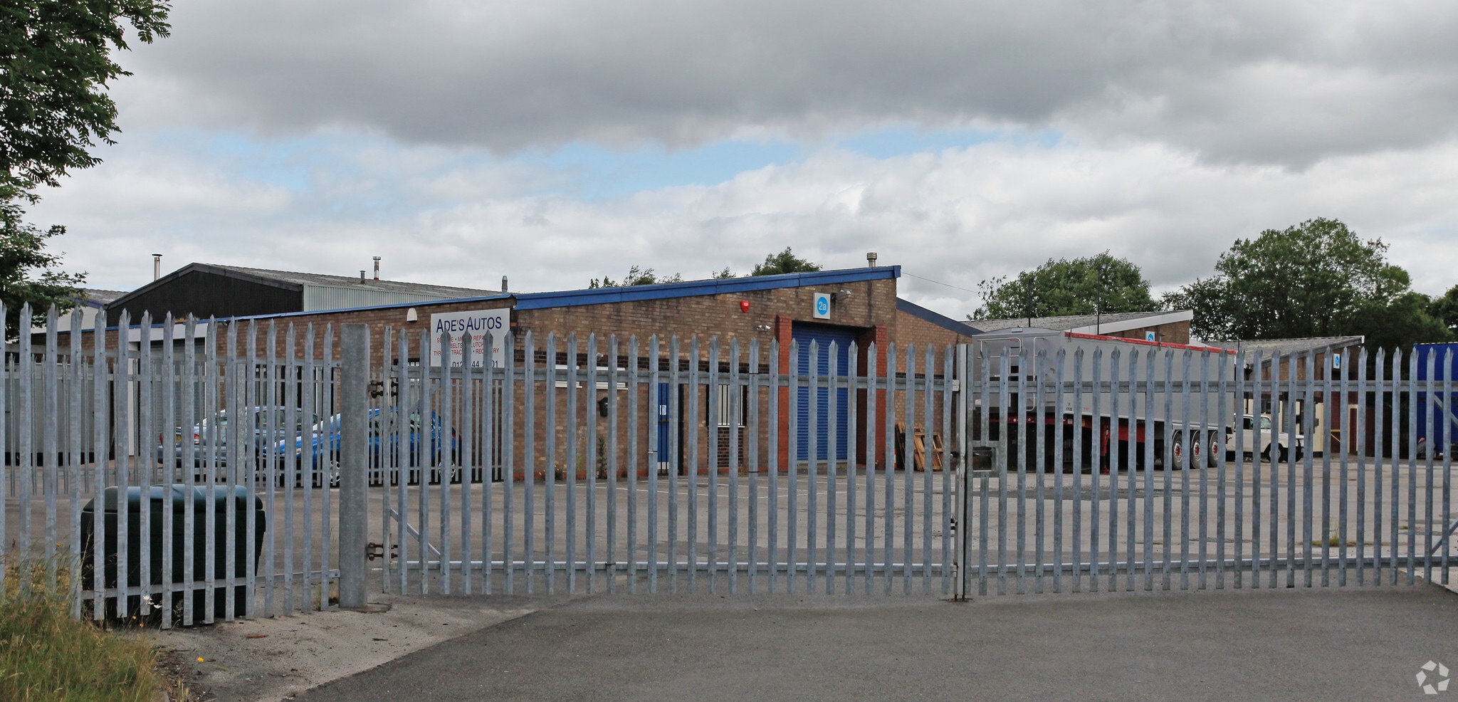 2A-2C Pearsall Dr, Oldbury for sale Primary Photo- Image 1 of 1