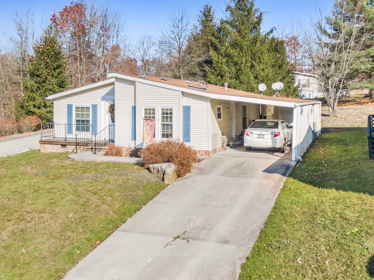 801 Center St, Boswell, PA 15531