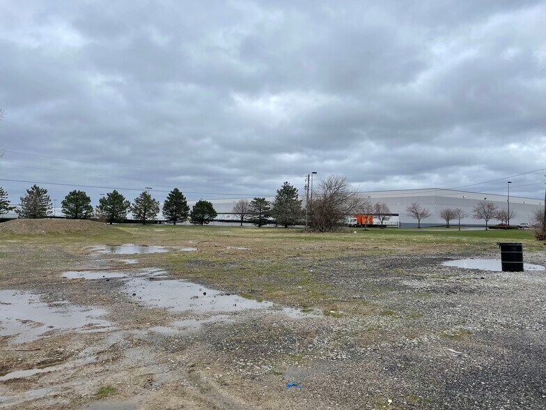 2166 London Groveport Rd, Lockbourne, OH 43137 Retail for Sale