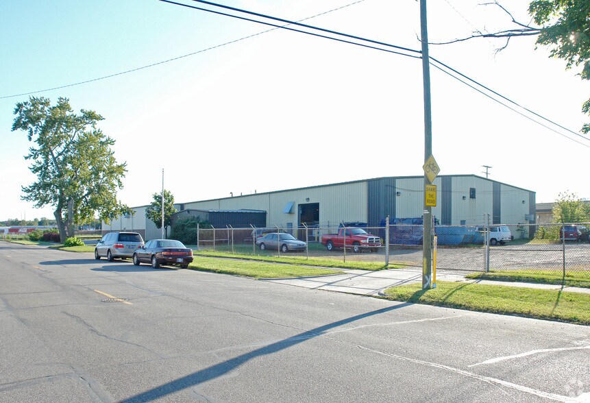 1137 S Lafayette Blvd, South Bend, IN for lease - Primary Photo - Image 1 of 2