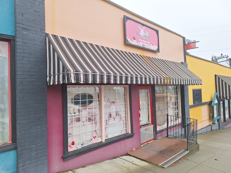 306 Fitzwilliam St, Nanaimo, BC for lease - Building Photo - Image 3 of 3