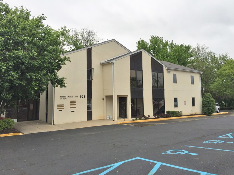 703 E Main St, Moorestown, NJ for sale - Primary Photo - Image 1 of 1