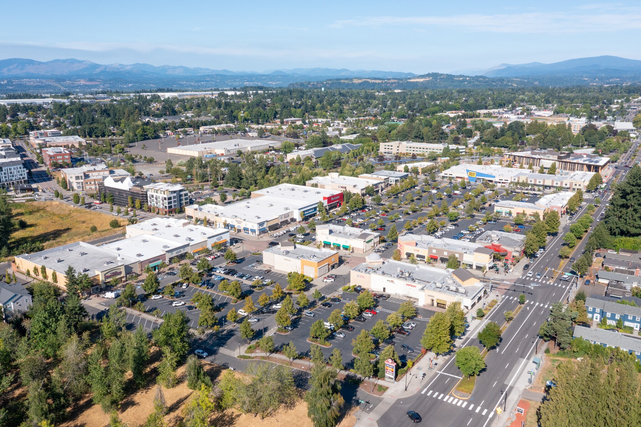 NW Division St, Gresham, OR for lease Primary Photo- Image 1 of 14