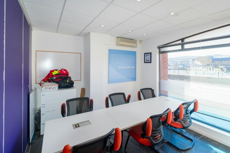The Quay, Poole for lease - Building Photo - Image 3 of 13