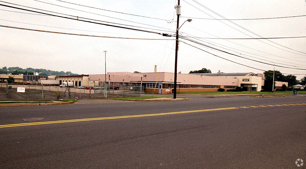 750 Bloomfield Ave, Clifton, NJ 07012