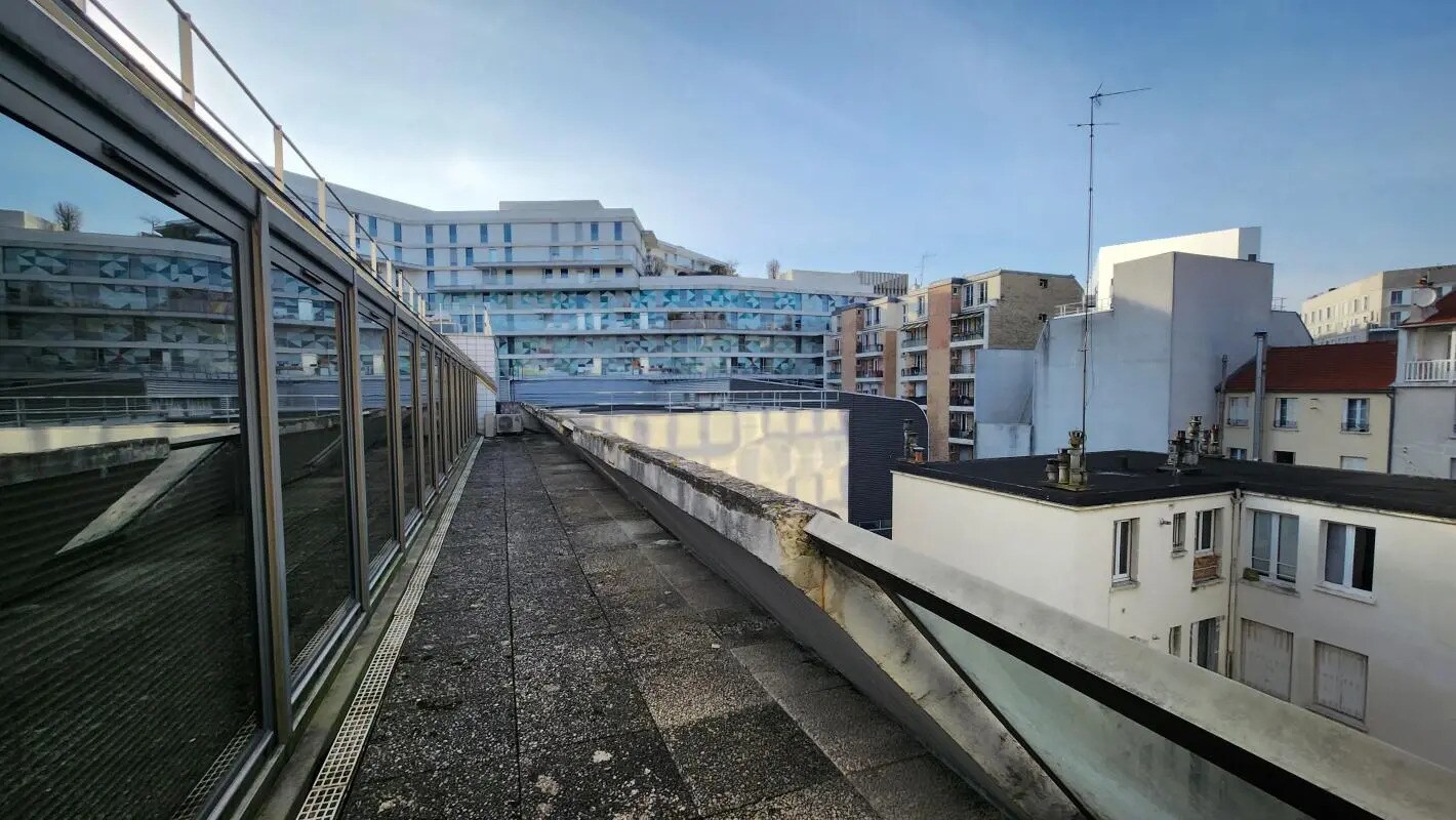 Office in Boulogne-Billancourt for lease Building Photo- Image 1 of 9