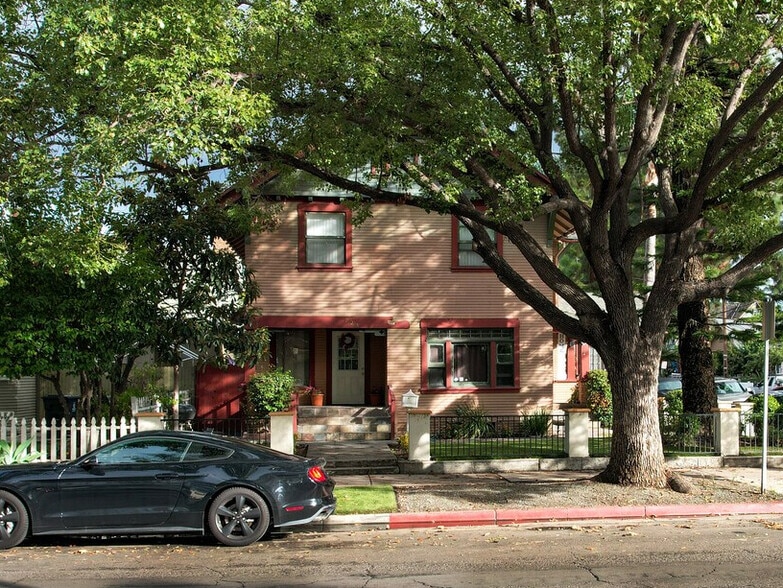 223 Orange Ave, Santa Ana, CA for sale - Building Photo - Image 2 of 9