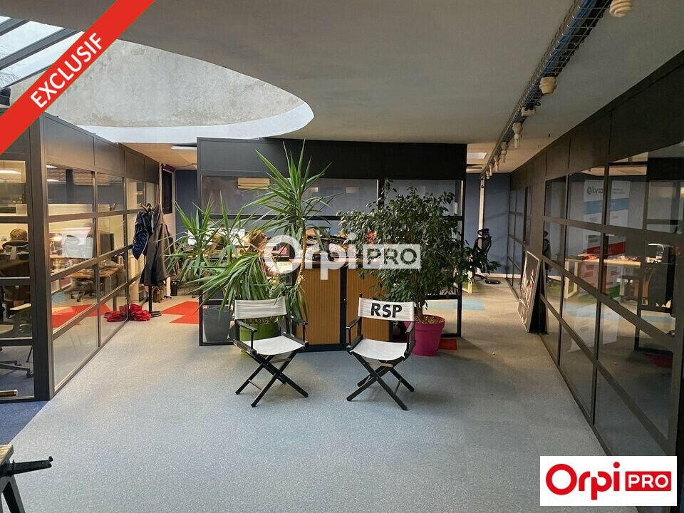 Office in Romans-sur-Isère for sale Building Photo- Image 1 of 13