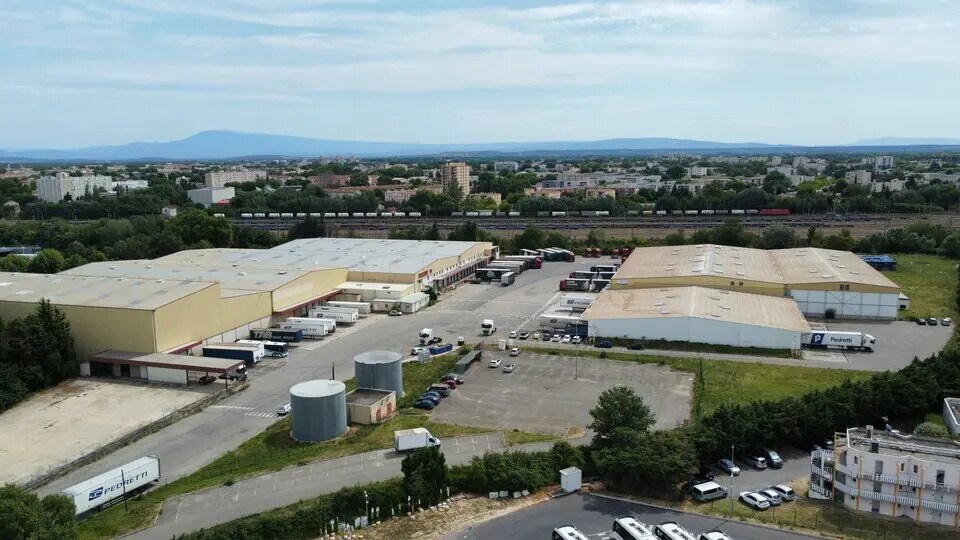 Industrial in Avignon for lease - Aerial - Image 2 of 7