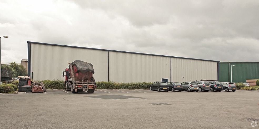 Aspul Court, Walter Leigh Way, Leigh for lease - Building Photo - Image 2 of 4