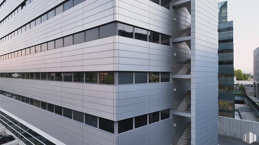 Avenida Manoteras, 4-6, Madrid, Madrid for lease - Commercial Listing Video - Image 3 of 22