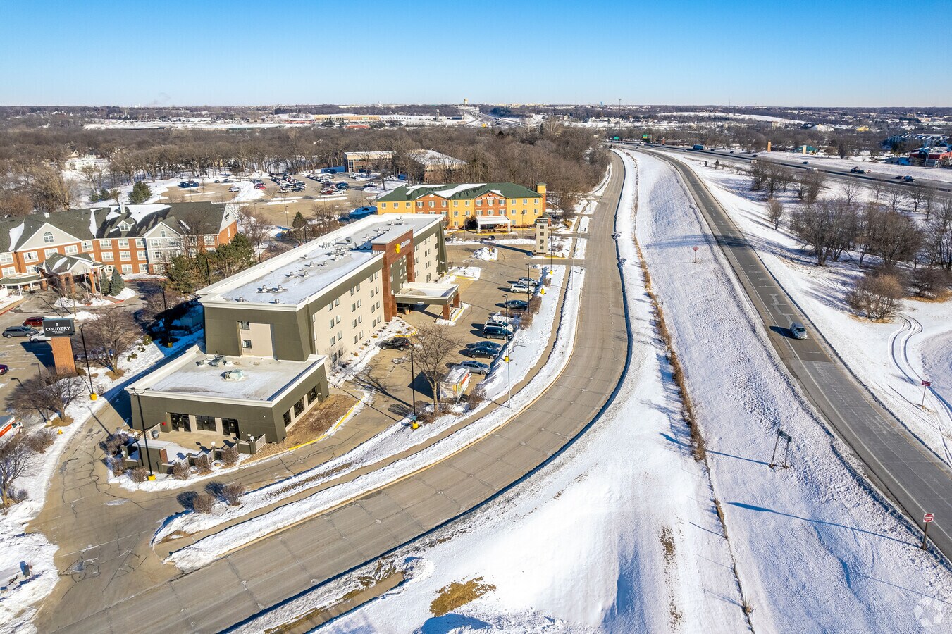 1390 NW 118th St, Clive, IA 50325