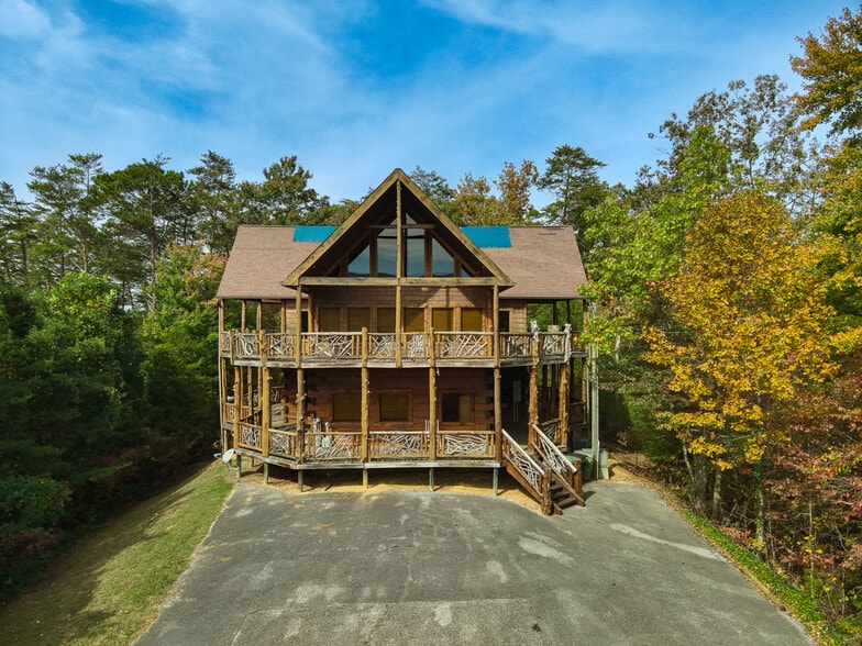 133 Rafter Rd, Tellico Plains, TN for sale - Primary Photo - Image 1 of 1