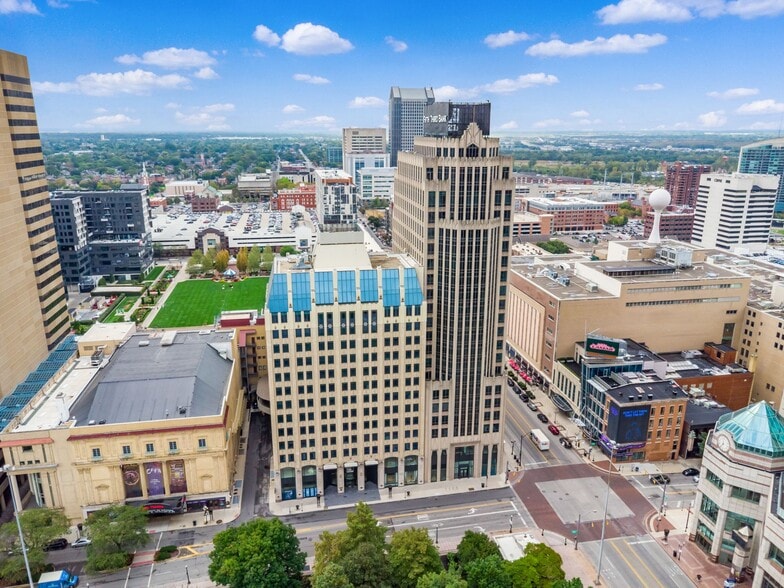 21 E State St, Columbus, OH for lease - Building Photo - Image 1 of 6