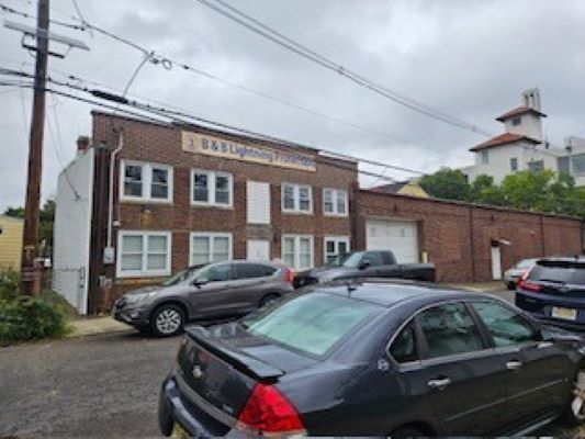 47 Virginia Ave, Trenton, NJ for sale - Building Photo - Image 1 of 10