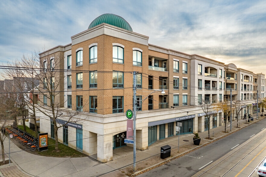 1781-1809 Queen St E, Toronto, ON for lease - Primary Photo - Image 1 of 4