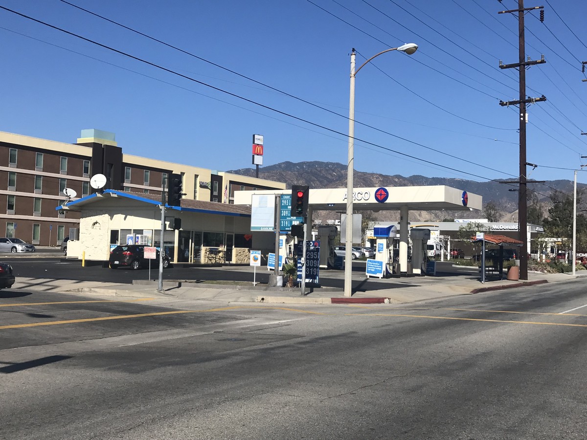 295 S Azusa Ave, Azusa, CA 91702