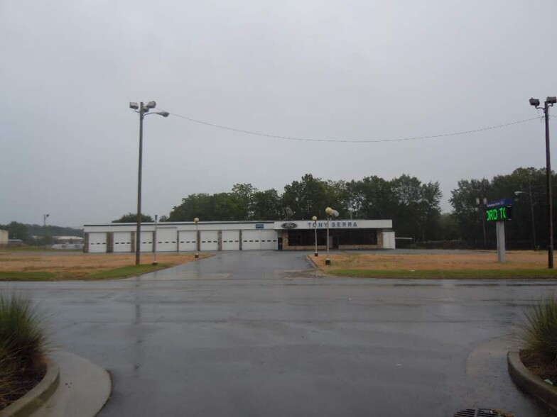 723 Battle St E, Talladega, AL for sale - Building Photo - Image 1 of 6