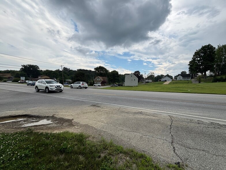 239 New Castle Rd, Butler, PA for sale - Building Photo - Image 3 of 7