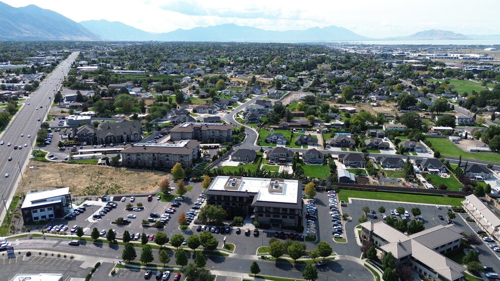 275 W 200 N, Lindon, UT for lease - Building Photo - Image 3 of 6