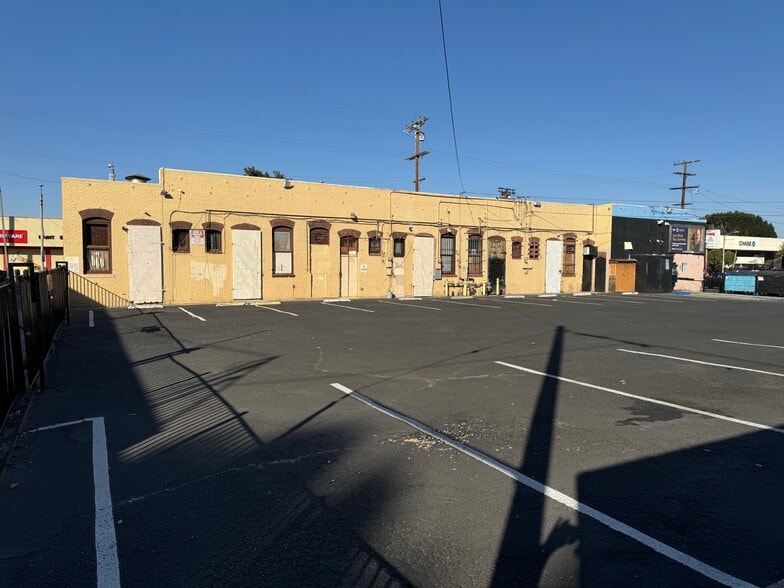 1110 S Pacific Ave, San Pedro, CA for sale - Primary Photo - Image 1 of 3