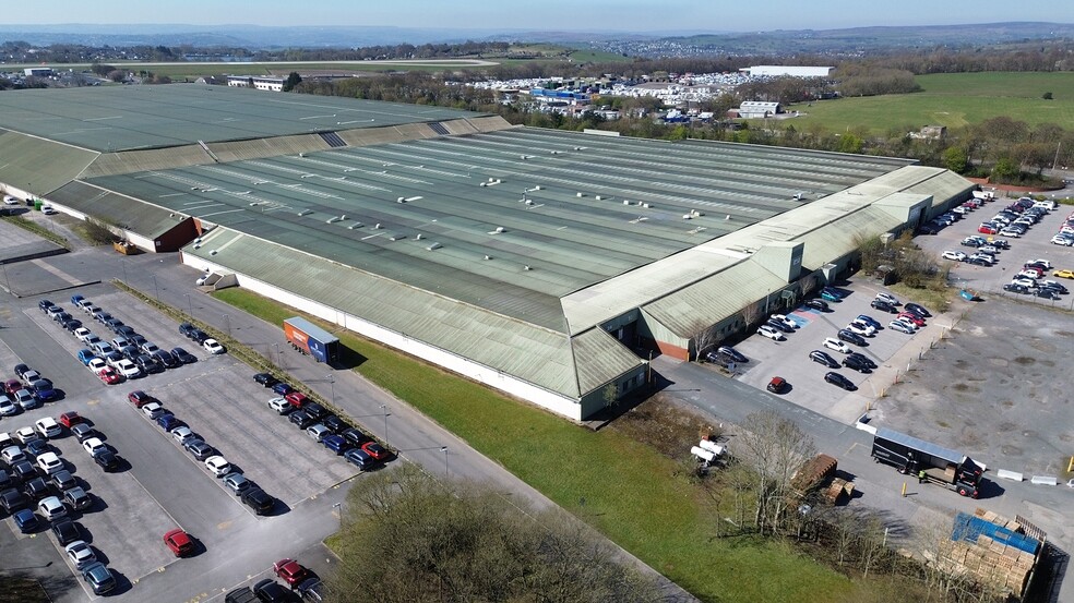 Harrogate Rd, Yeadon for lease - Building Photo - Image 1 of 1