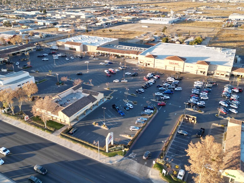 16800-16988 Main St, Hesperia, CA for lease - Aerial - Image 3 of 16