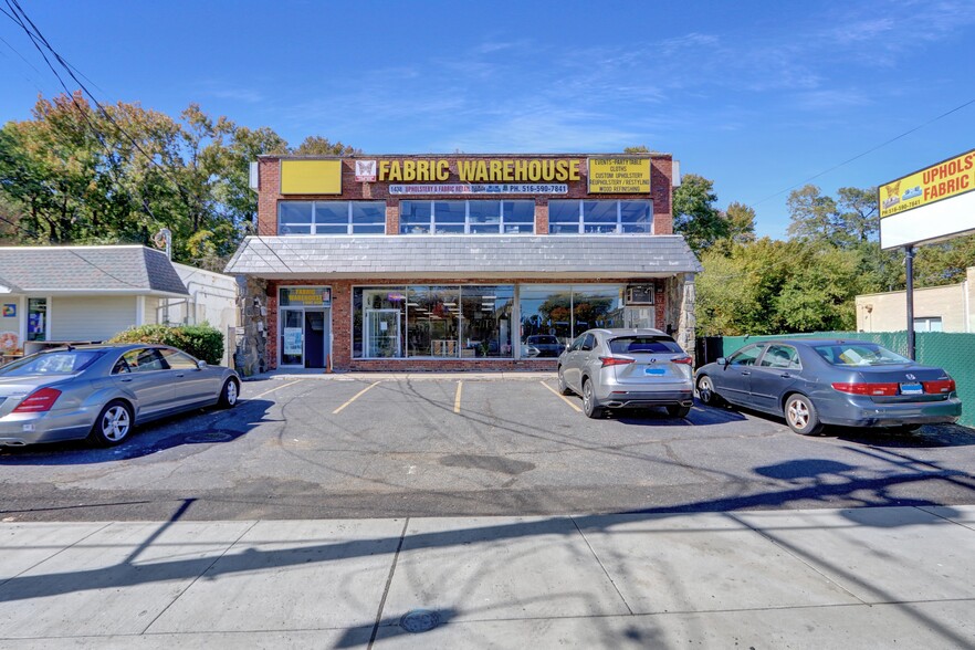 1438 Wantagh Ave, Wantagh, NY for lease - Building Photo - Image 1 of 11